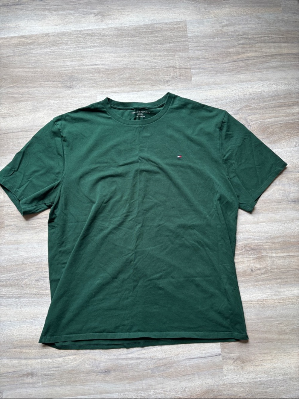 Tommy Hilfiger Like New XXL Men's Dark Green Crewneck Tee